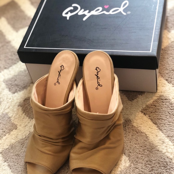 ViciDolls Qupid Angelina Scrunch Nude Sandals - Picture 5 of 6